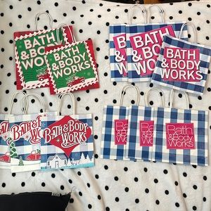 Bath & Body Works Shoppers / Gift Bags (11)